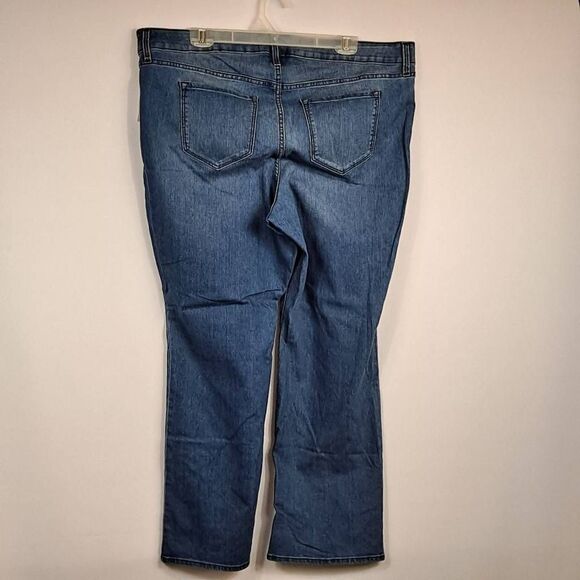 Ladies plus size boot cut jeans NWT - Picture 7 of 12